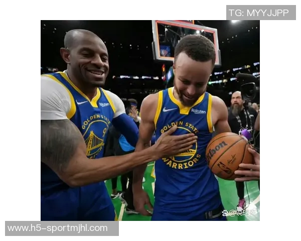 戴尔与斯蒂芬库里父子总得分超越科比父子历史排名升至第二 戴尔与斯蒂芬库里父子总得分超越科比父子历史排名升至第二