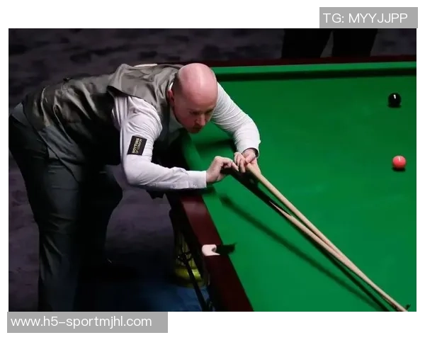 克林根阿伦在比赛中展现奥尼尔风范完全掌控局势 克林根阿伦在比赛中展现奥尼尔风范完全掌控局势